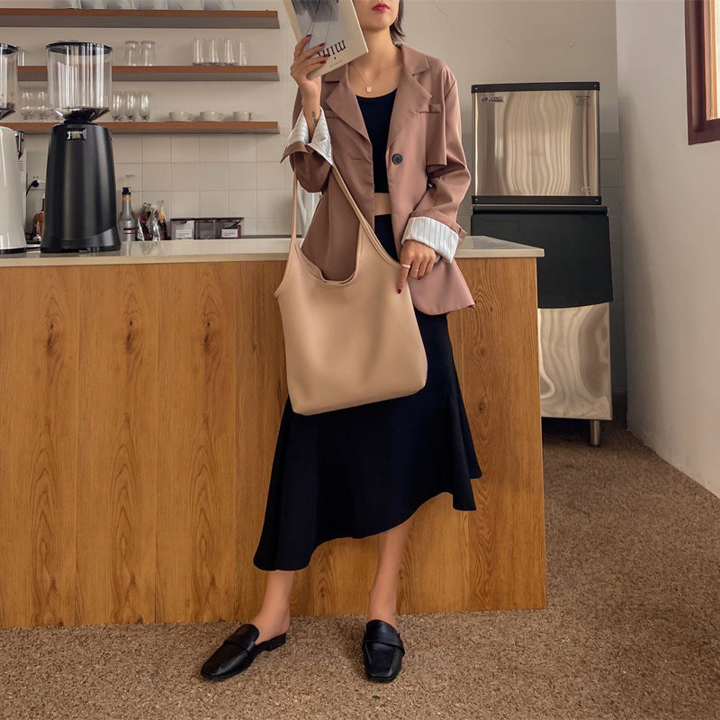 Fashionable Large-Capacity Shoulder Bag