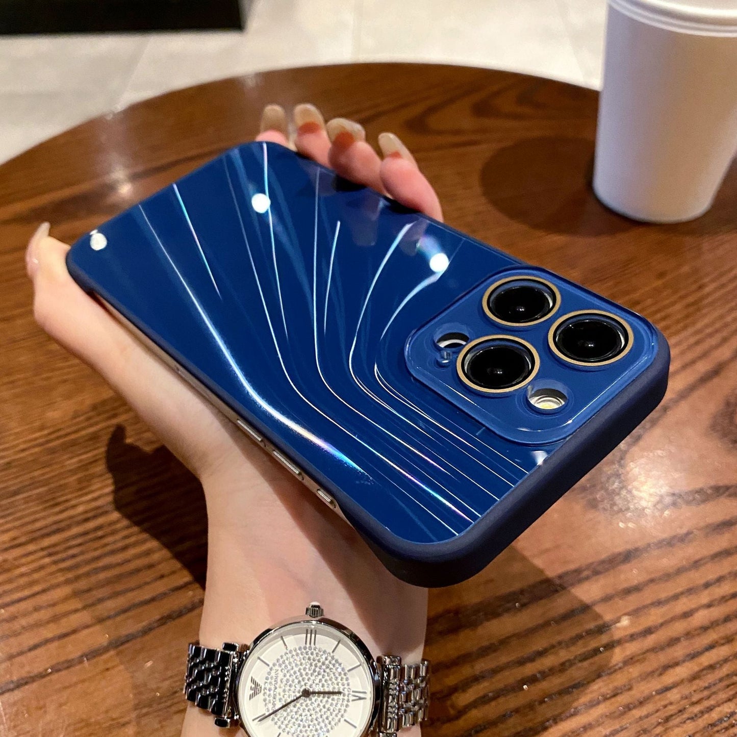 Suitable for iPhone cases gradient laser alex without frame comes with lens film