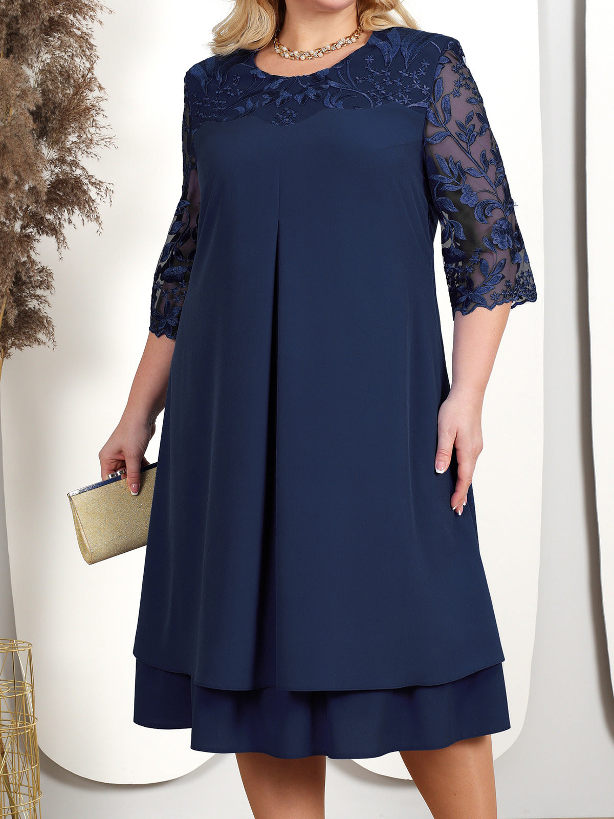 🎁Limited time 49% OFF⏳Women's Embroidered Chiffon Splicing Round Neck Dress