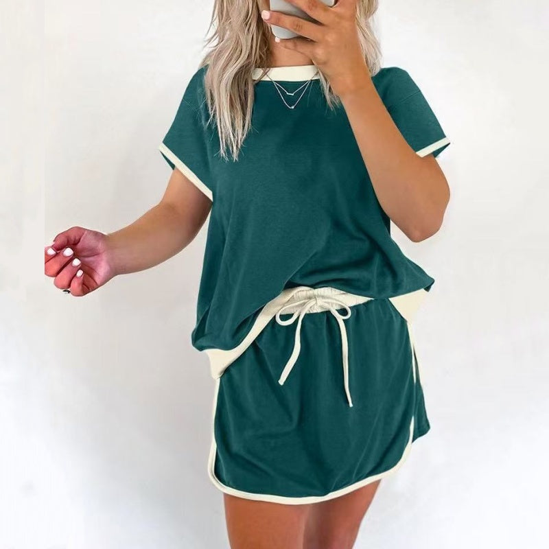Look young with ease! 🎀 Women's color-block short-sleeved top and shorts set 👗
