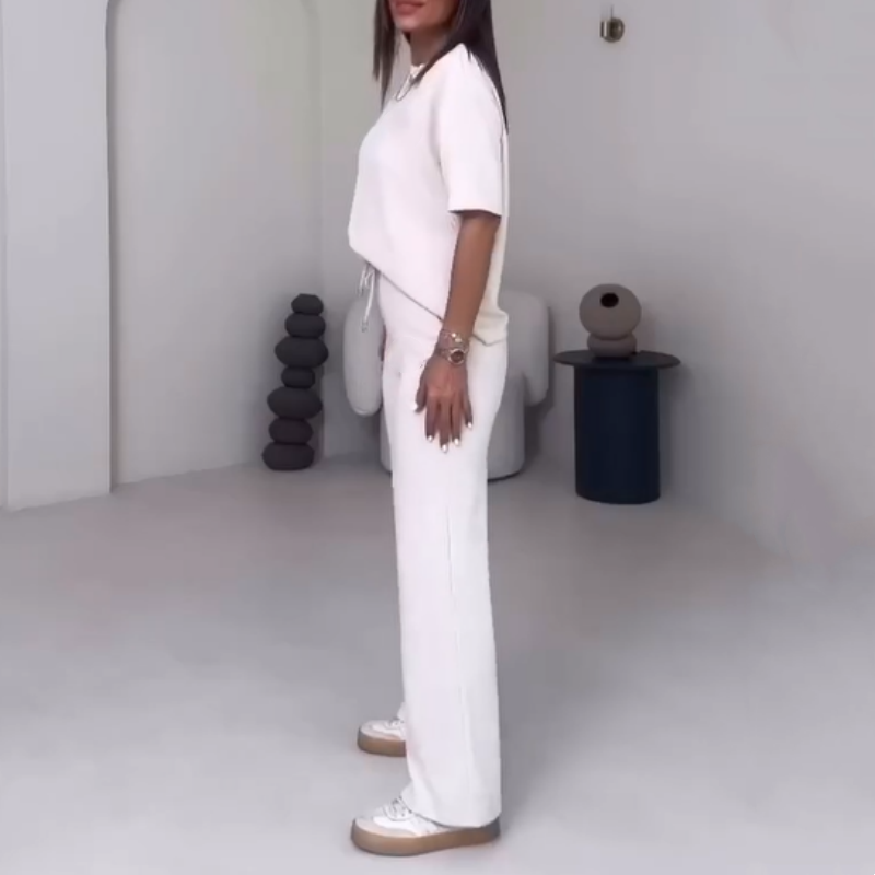 Effen Damesbovenstuk met Korte Mouwen & Broek Tweedelige Set