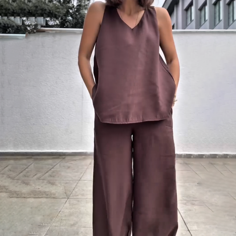 Women’s Sleeveless Top & Wide-Leg Pants Set