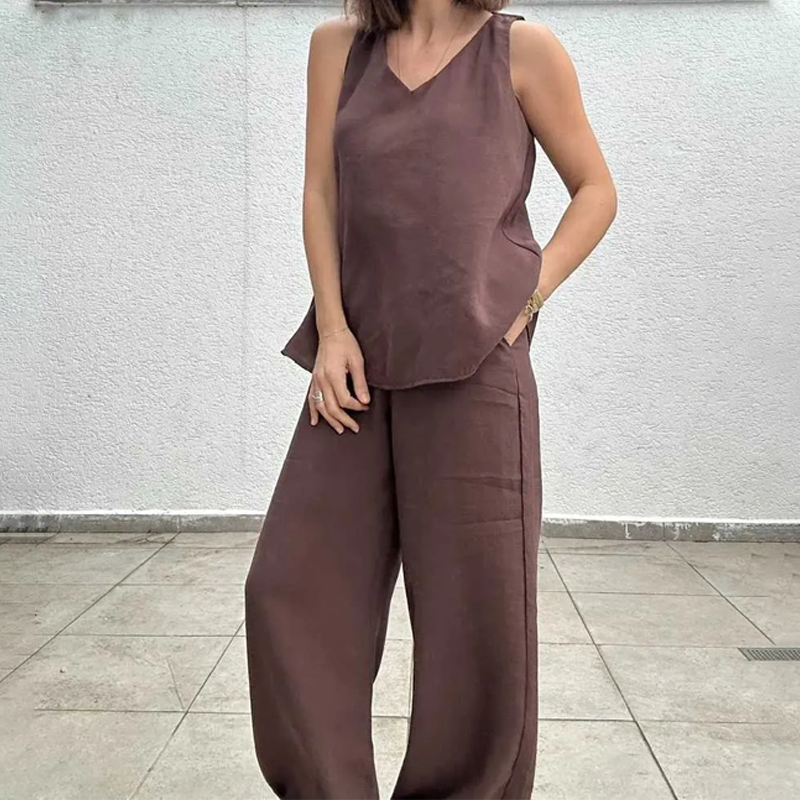 Women’s Sleeveless Top & Wide-Leg Pants Set