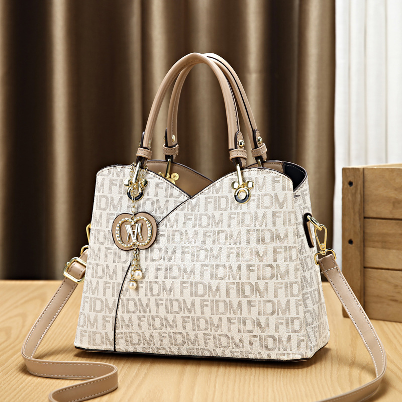 BEST GIFT 2025 for Mom 💝👜 Stylish and elegant ladies handbag