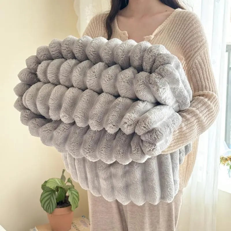 🎅Xmas Hot Sales - 50% OFF🛏️Thickened rabbit plush&milk velvet cover blanket