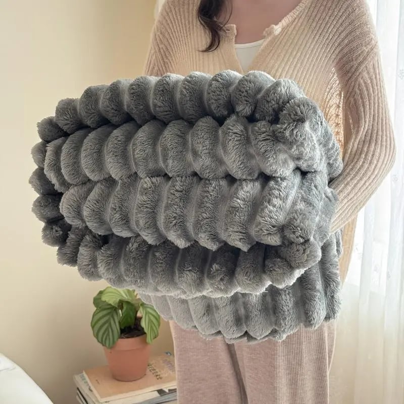 🎅Xmas Hot Sales - 50% OFF🛏️Thickened rabbit plush&milk velvet cover blanket