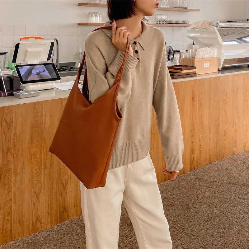 Fashionable Large-Capacity Shoulder Bag