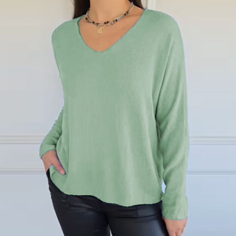 Women's Loose-Fitting V-Neck Knit Top