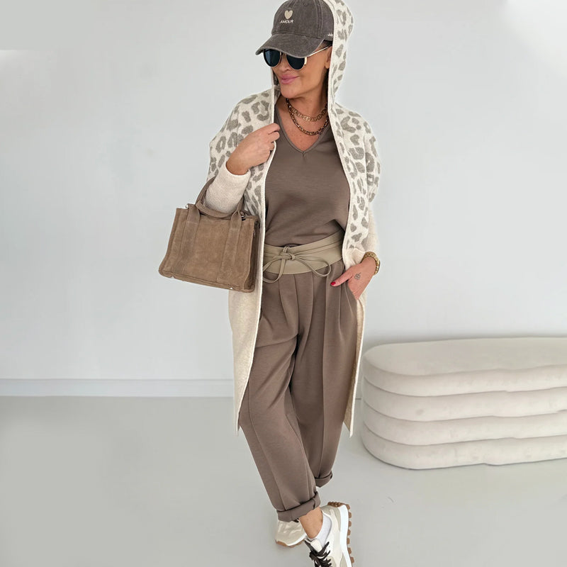 🔥Limited-time offer-Women's Hooded Leopard Print Knitted Jacket with Pockets