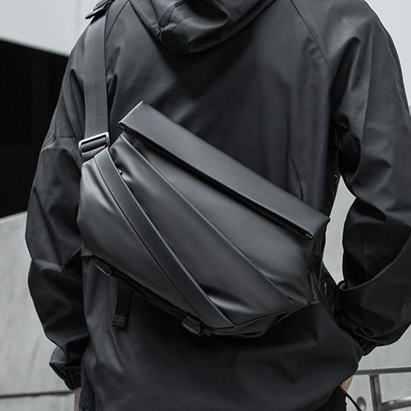 Large Capacity Cross-Body Bag with Magnetic Closure