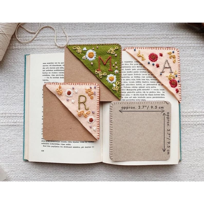 (🎅Christmas Pre-sale 49% OFF) 🎁Personalized Embroidered Corner Bookmark
