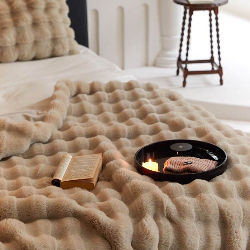✨A must-have for keeping warm in winter🎁Soft and fluffy blanket
