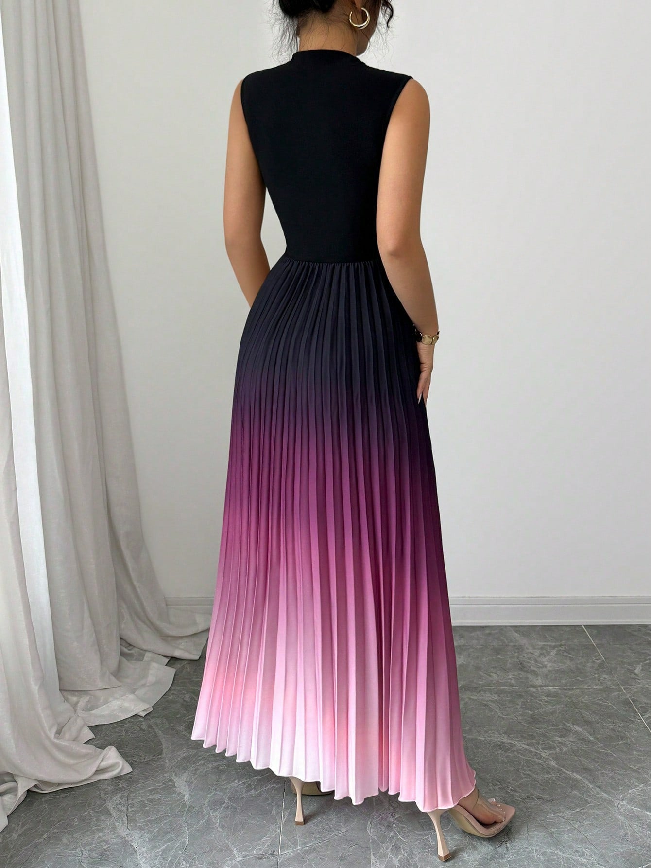 ⏳LAST DAY SALE 50% OFF💕 Ombre Pleated Sleeveless Mock Neck Maxi Dress