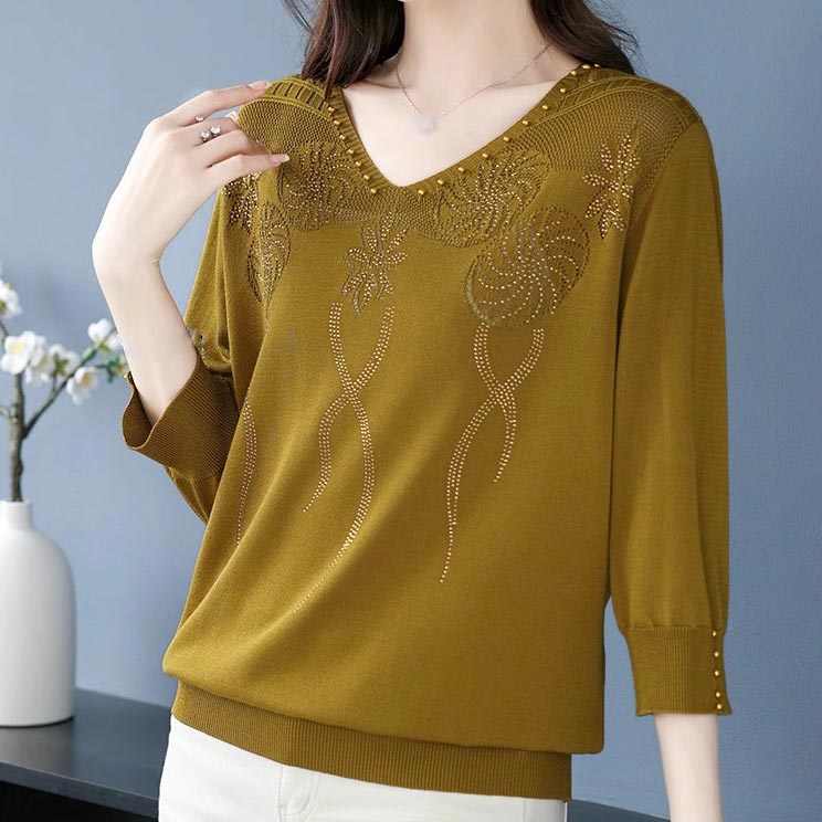 🔥Limited time 50% off🔥Women’s Vintage V-neck Beaded Pullover Shirt