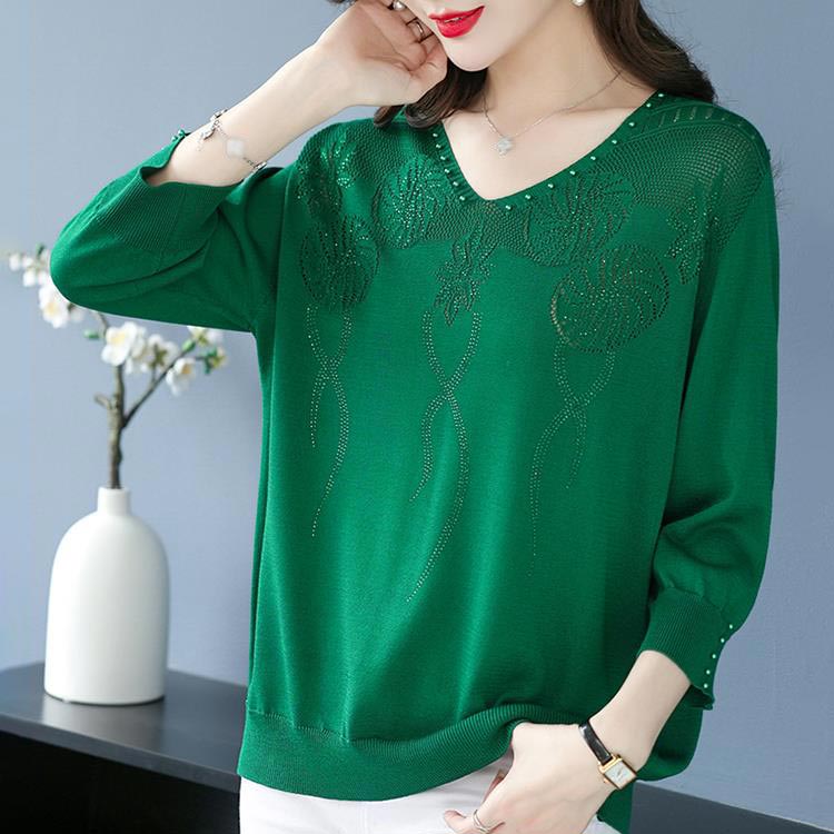 🔥Limited time 50% off🔥Women’s Vintage V-neck Beaded Pullover Shirt