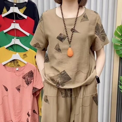 🎁Hot Sale 49% Off🌸 Women’s Printed Short-Sleeved Top & Cropped Pants Set  ✨👚👖