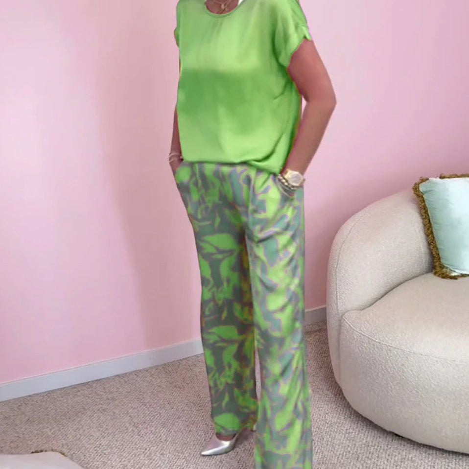 Top & Printed Wide-Leg Pants 2-Piece Set