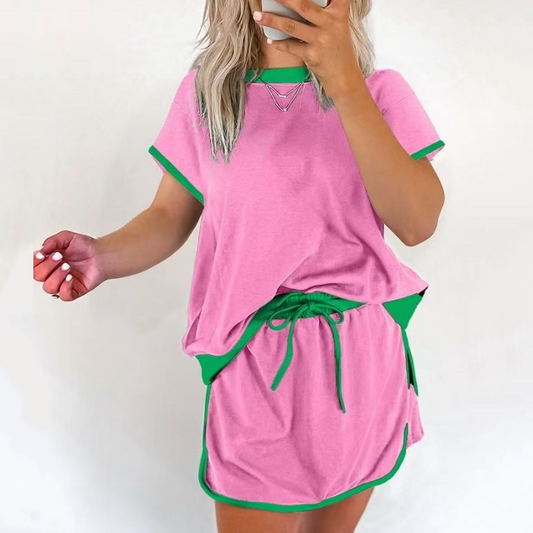 Look young with ease! 🎀 Women's color-block short-sleeved top and shorts set 👗