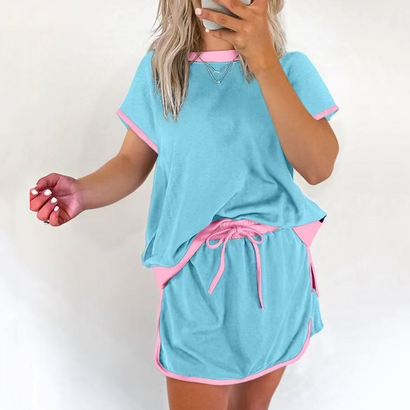Look young with ease! 🎀 Women's color-block short-sleeved top and shorts set 👗