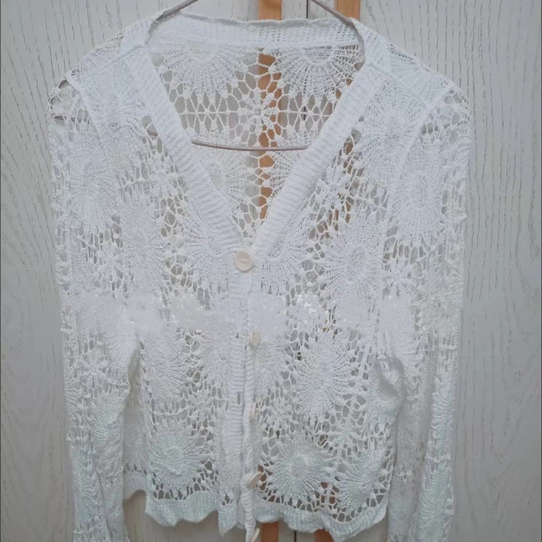 🌸Summer Hot Sale 50%OFF🌸Women's Lace V-Neck Long Sleeve Top
