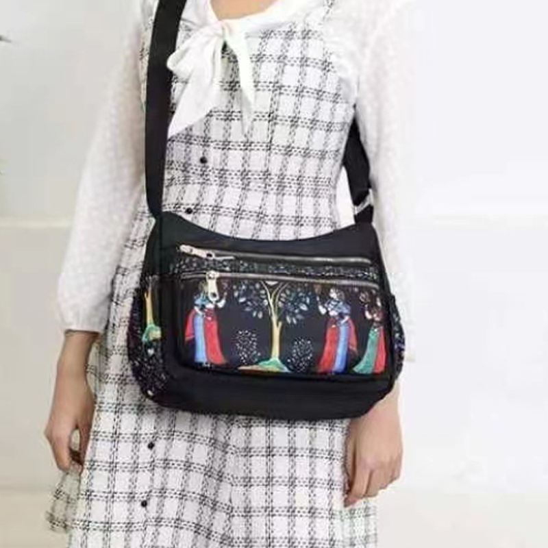🔥HOT SALE🔥Large Capacity Fashion Printed Messenger Bag