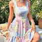 🌸 Romance blooms! A floral-print sleeveless mini skirt for a summery elegance 👗