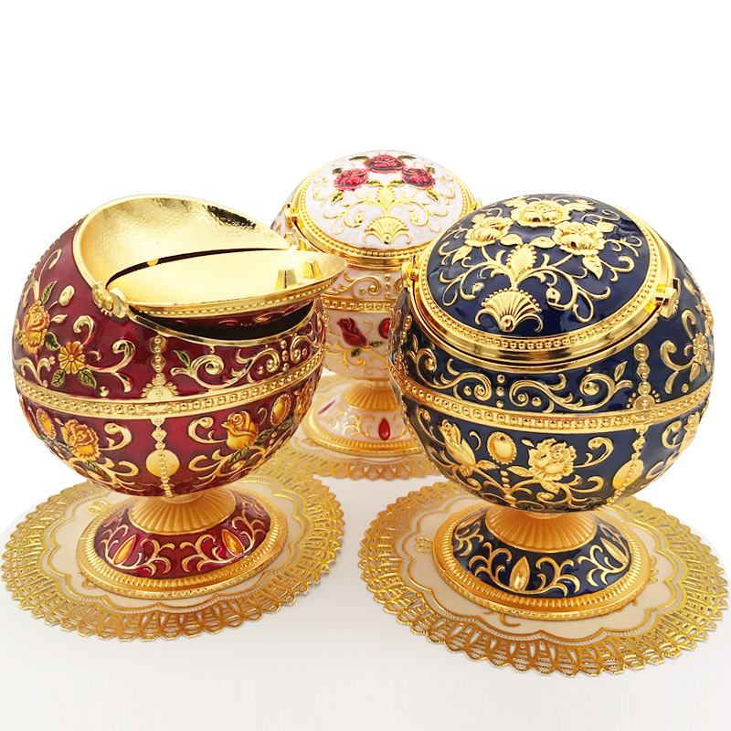Retro Multi-Functional & Flip-Top Ashtray