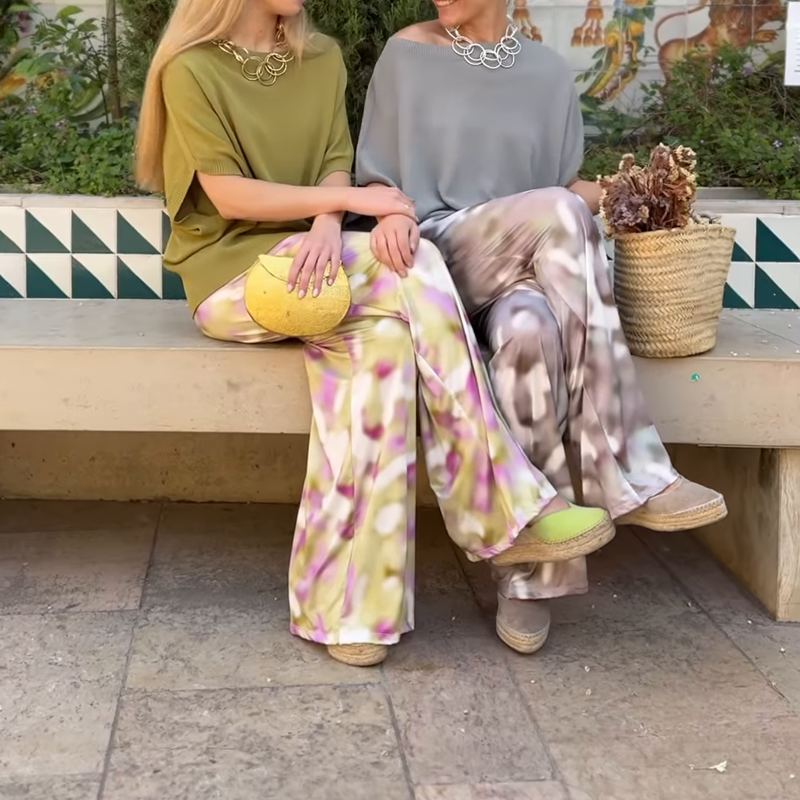 Women’s Solid Tops ＆ Printed Wide-Leg Pants 2-Piece Set