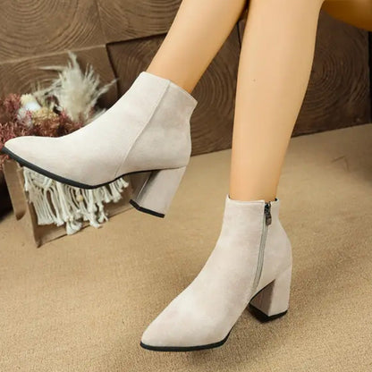 🔥Best-selling women's boots-Women's Pointed Toe Chunky Heel Ankle Boots