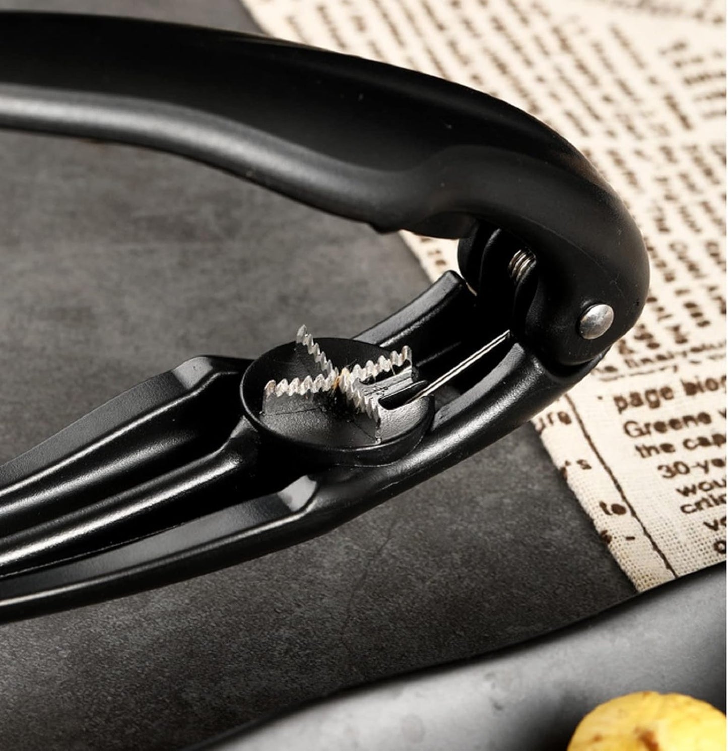 Chestnut Peeler - Effortlessly Remove Shells with Ergonomic Safety Design for Holiday Cooking & Meal Prep 🍂🔪