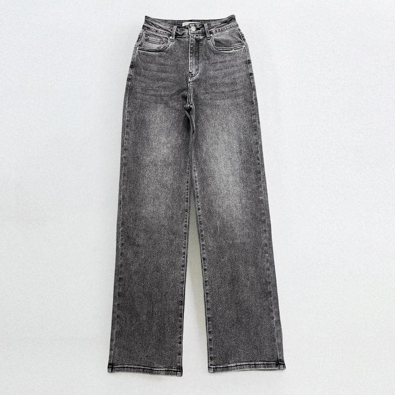 Relaxed Fit High-Waist Wide-Leg Jeans