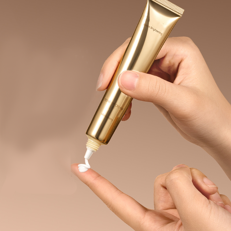 🎁 BUY MORE GET MORE FREE🎅|Brightening Essence Tone-Up Cream Tube