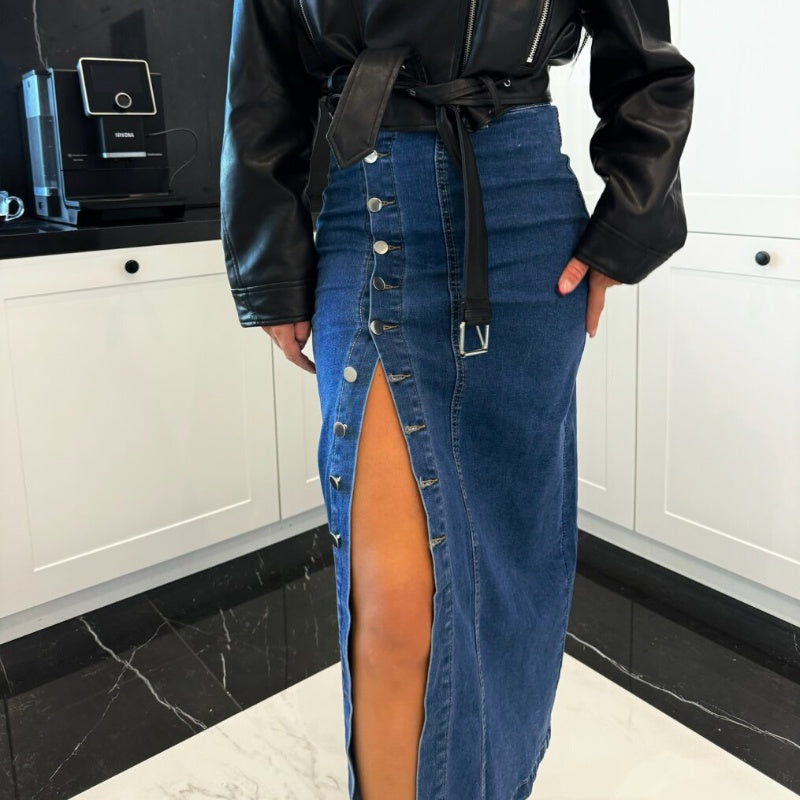 🔥New arrivals offer-Stylish Button Closure Split Denim Bodycon Skirt