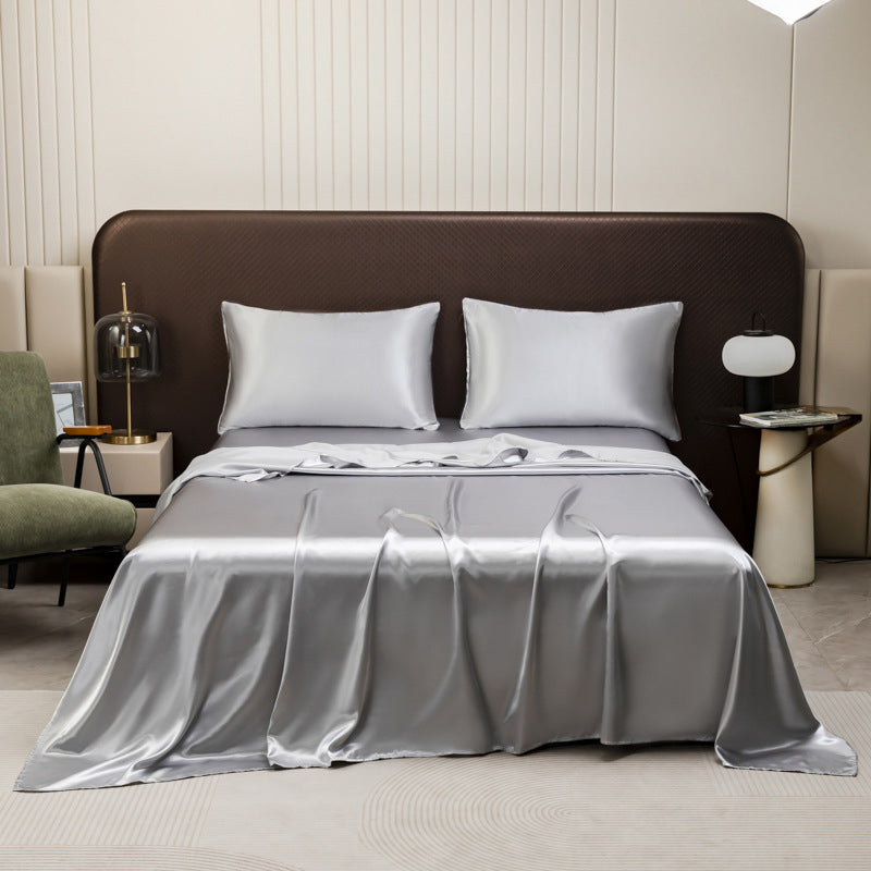Plain satin flat sheet🛏️As soon as it touches the skin, it provides an exceptionally soothing feeling, making it ideal for sleep.😴