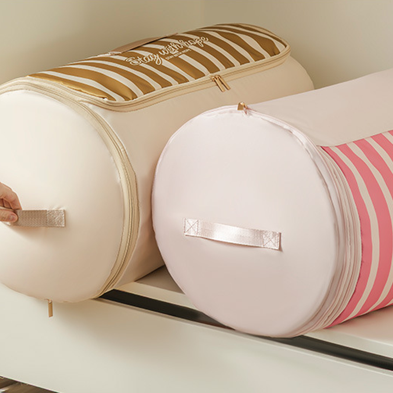 🔥Limited-time offer-Cylindrical Roll-Up Quilt Storage Bag with Zipper