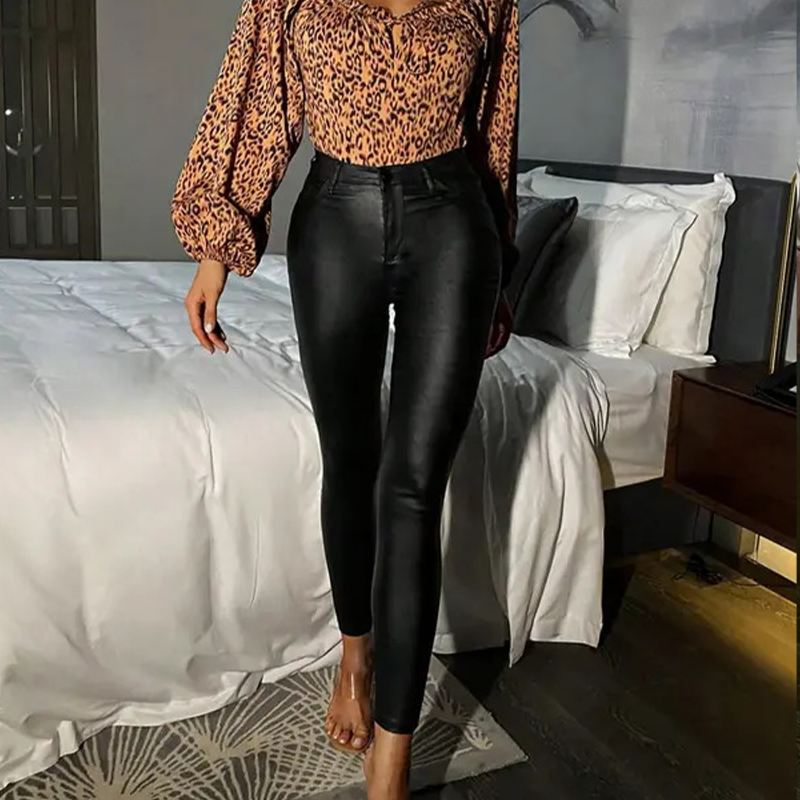 🔥Hot Sale Offers-Chic Women's Pants: Slim Fit & Versatile Style