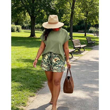 Women’s Plus Size Two-Piece Set with Batwing Top & Printed Shorts