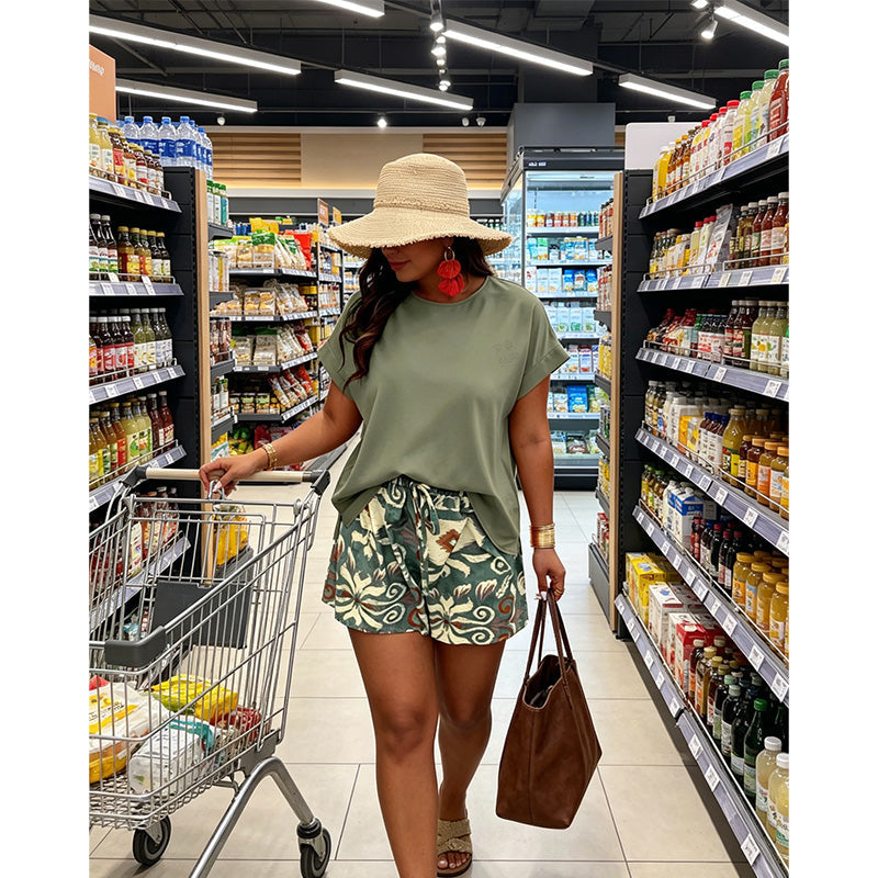 Women’s Plus Size Two-Piece Set with Batwing Top & Printed Shorts